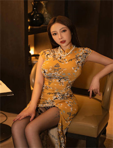 公交车扒开稚嫩挺进去小说-色男女