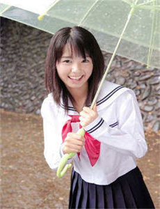 绿水青山带笑颜